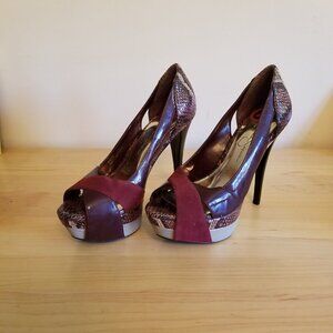 Brand New Jessica Simpson patented leather leopard open top heels size 6